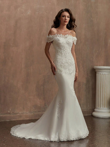 Off Shoulder Mermaid Hem Lace Wedding Dress