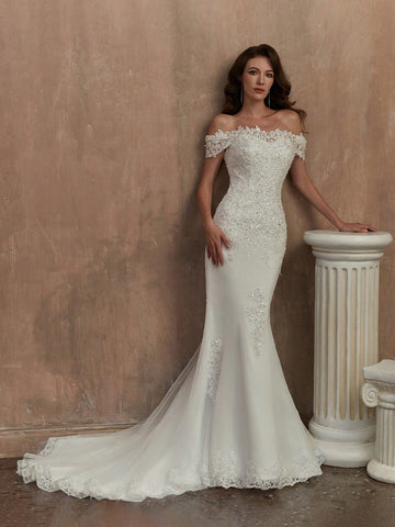 Off Shoulder Mermaid Hem Lace Wedding Dress