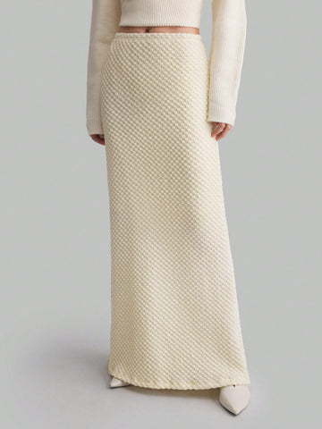 Ontre Knit Elastic Fabric Cream Yellow Tall Women's Skirt With Textured Material, Business Casual Elegant Ladies High Waist Skirt With Elastic Waistband, Suitable For Autumn & Winter