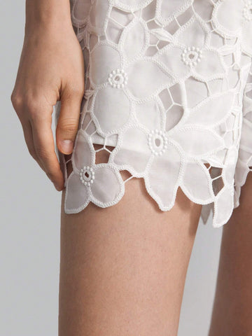 Ontre Women Eyelet Embroidery Shorts, White, Autumn Back To School Casual Outfit