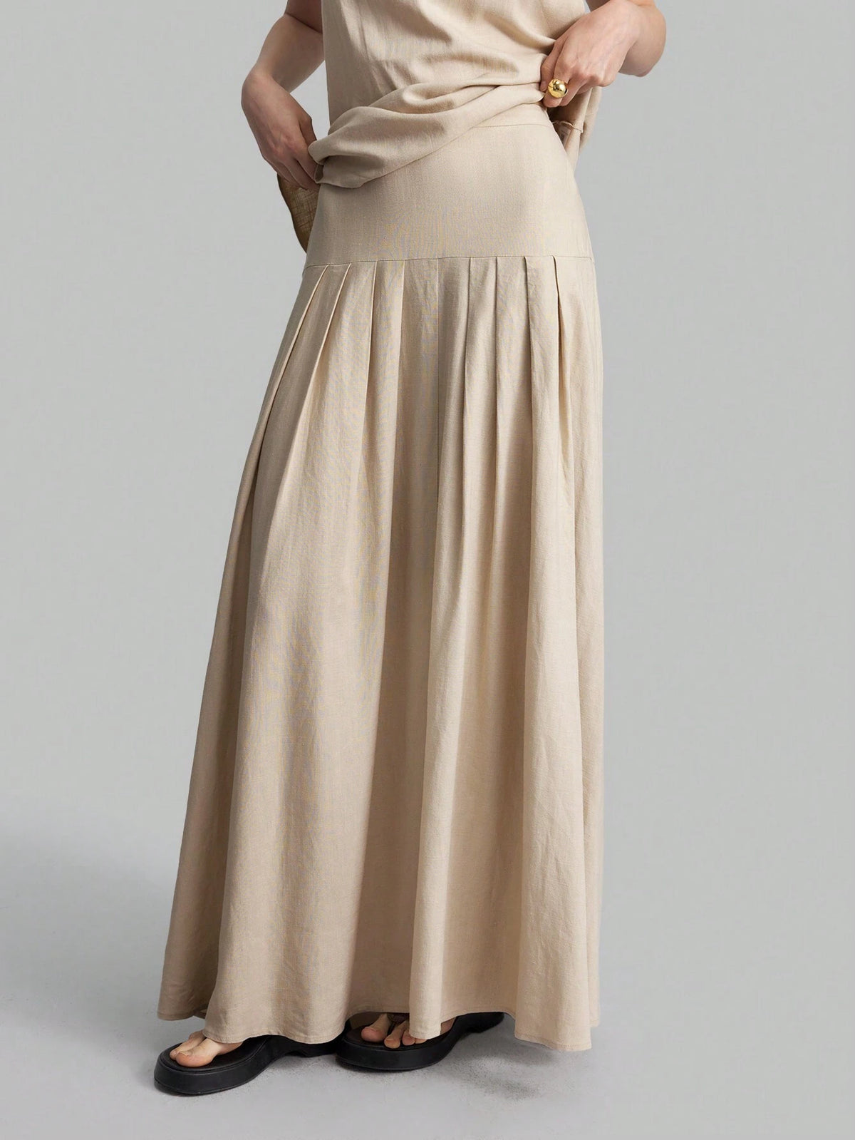 Ontre Women High Waist Pleated Long Skirt, Apricot Color, Autumn Outfit, Suitable For Going Out And Back To School