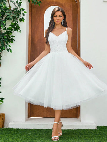 Pearl Button Decorated Lace Patchwork Tulle Strap Wedding Dress