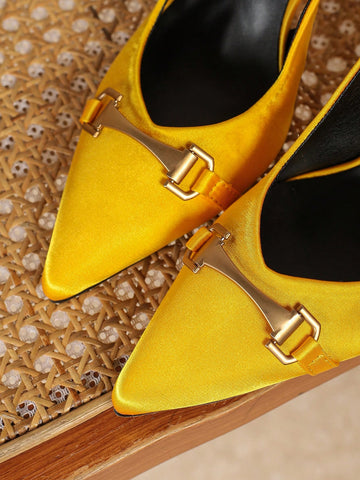 Plus Size Fashion Pointed Toe Stiletto High Heel Shoes, Women Classic Retro Closed Toe Slip-On