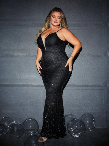 Plus Size Women's Black Sequined Mermaid Formal Evening Dress With Spaghetti Straps