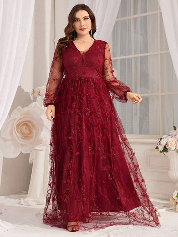 Plus Size Women's Floral Embroidery Mesh Lantern Sleeve Cocktail Dress