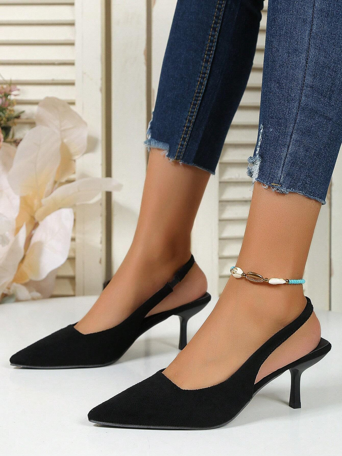 Pointed Toe Stiletto Heel Sandals For Women With Ankle Strap In Black