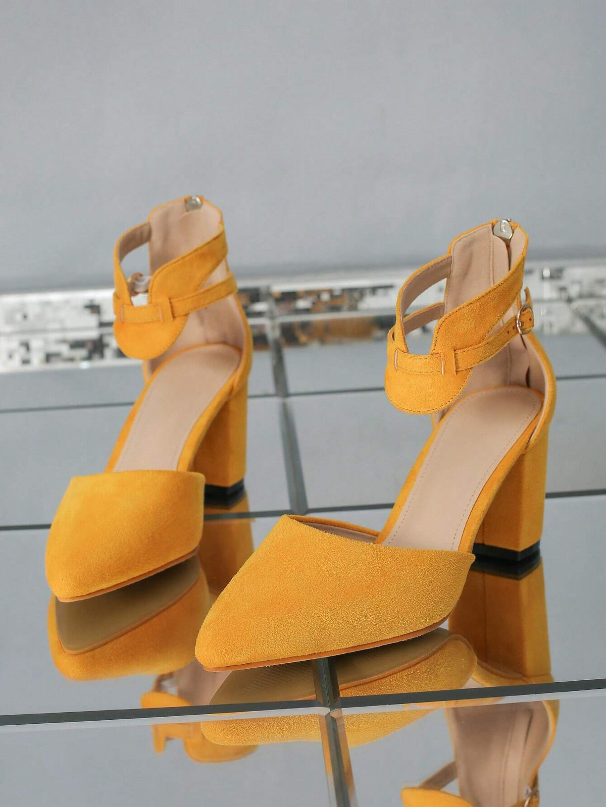 Pointed Toe Stylish Sexy Yellow Zip-Up Back Women's High Heel Pumps, Versatile Fashion