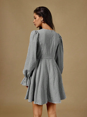 Poéselle Autumn New Plaid Long-Sleeved Fashionable A-Line Dress