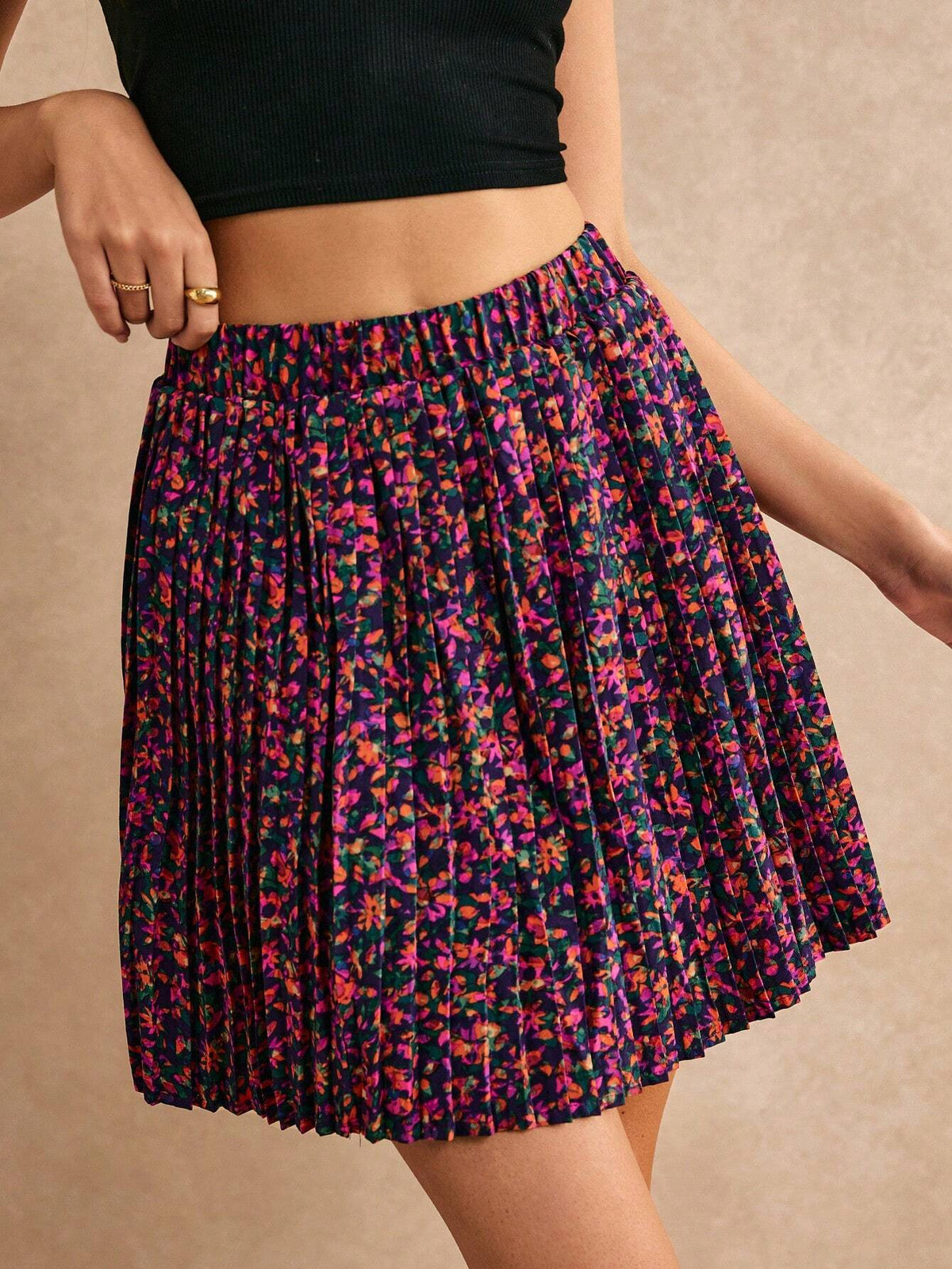 Poéselle Ditsy Floral Print Pleated Skirt