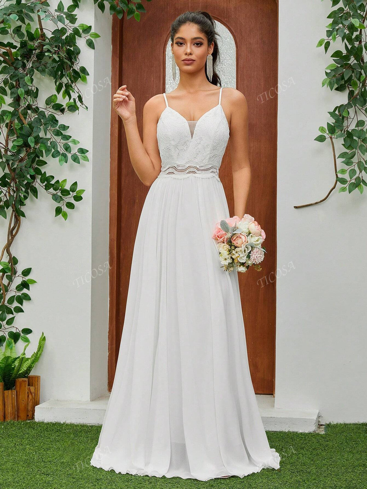 Princess Spaghetti Straps Embroidered Lace Waist V-Neck Sleeveless Chiffon Extended Length Wedding Dress