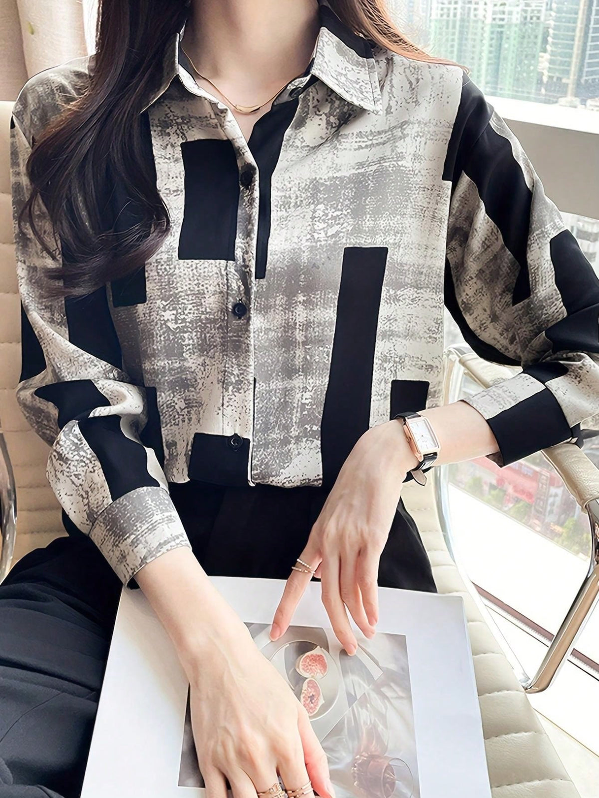 Printed Patchwork Button-Up Elegant Long Sleeve Collared Shirt, Suitable For Women In Spring And Autumn