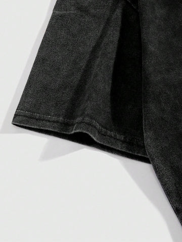 ROMWE Goth Insect, Snake And Hand Element Print Pattern Randomly Tie-Dye Snowflake T-Shirt, Suitable For Summer Casual Wear.