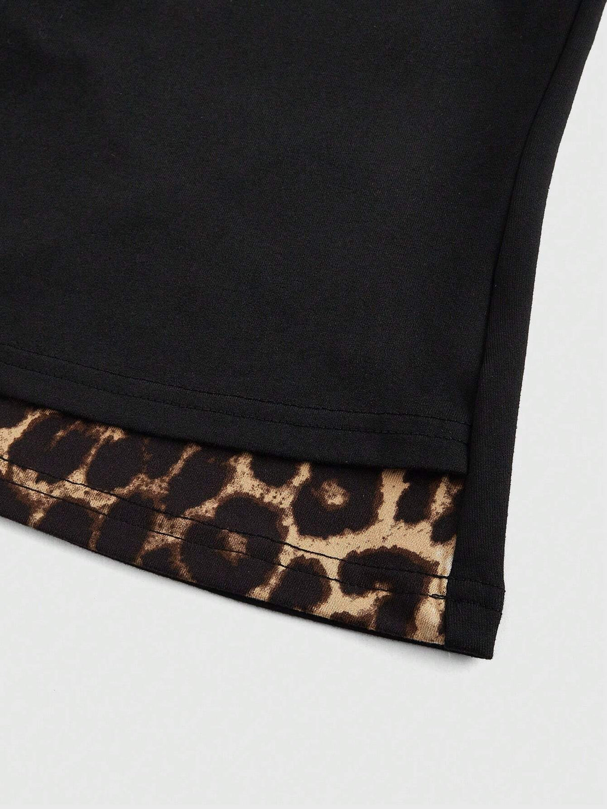 ROMWE J-Fashion Women Leopard Print Halter Round Ring Decorated Zipper Long Sleeve T-Shirt