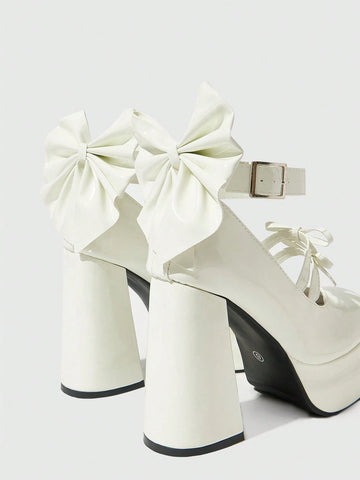 Kawaii Women's White High Heel Closed Toe Chunky Heel Mary Jane Small Leather Shoes With Strap