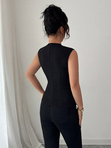 French Fashionable Elegant Waist-Cinched Bodycon Sleeveless Crew Neck Black Shirt With Metal Decor Button & Textured Fabric