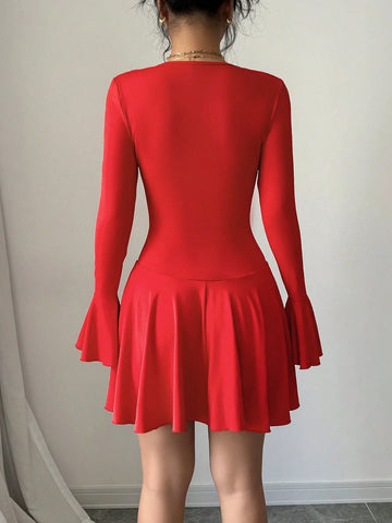 Red Color Sexy V-Neck Front Ruffle Streamer Slim Fit Long Bell Sleeves Ruffle Hem Dress,Dating,Casual,Romantic,Simple,Elegant,Hot Girl,Autumn And Winter New Women's Clothing