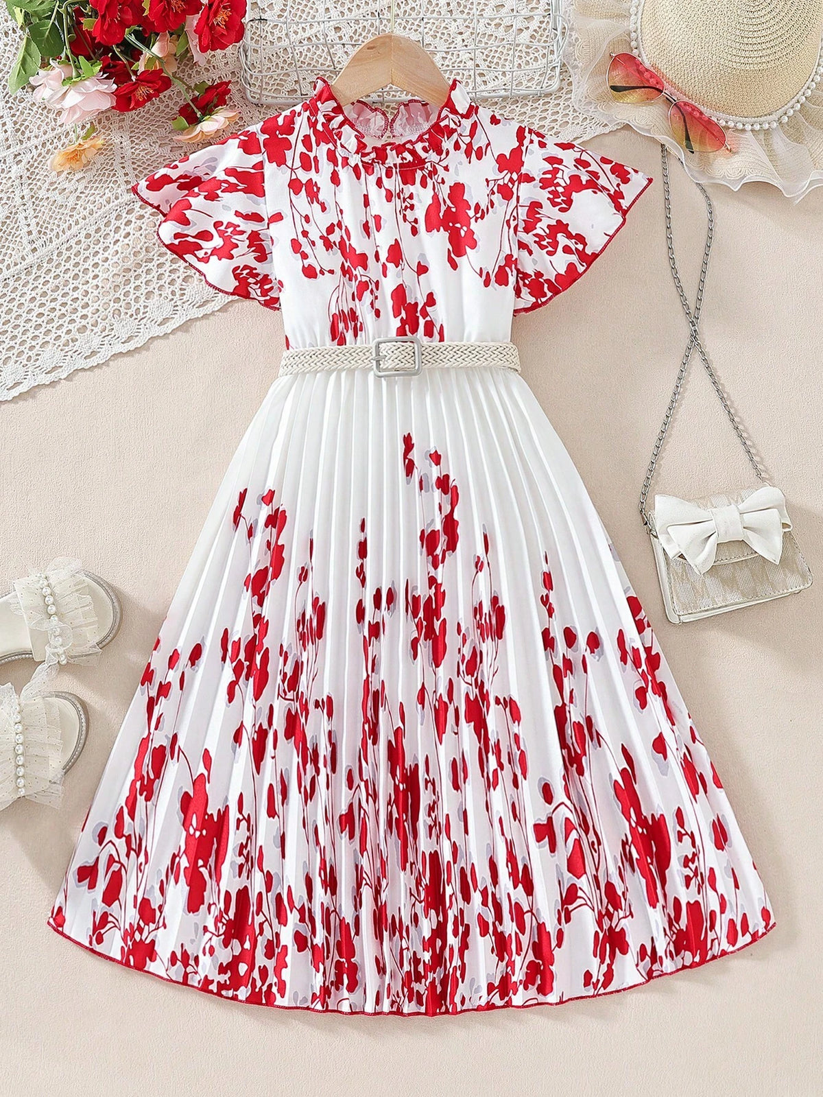 Red Floral Bell Sleeve Dress For Little And Middle Girls