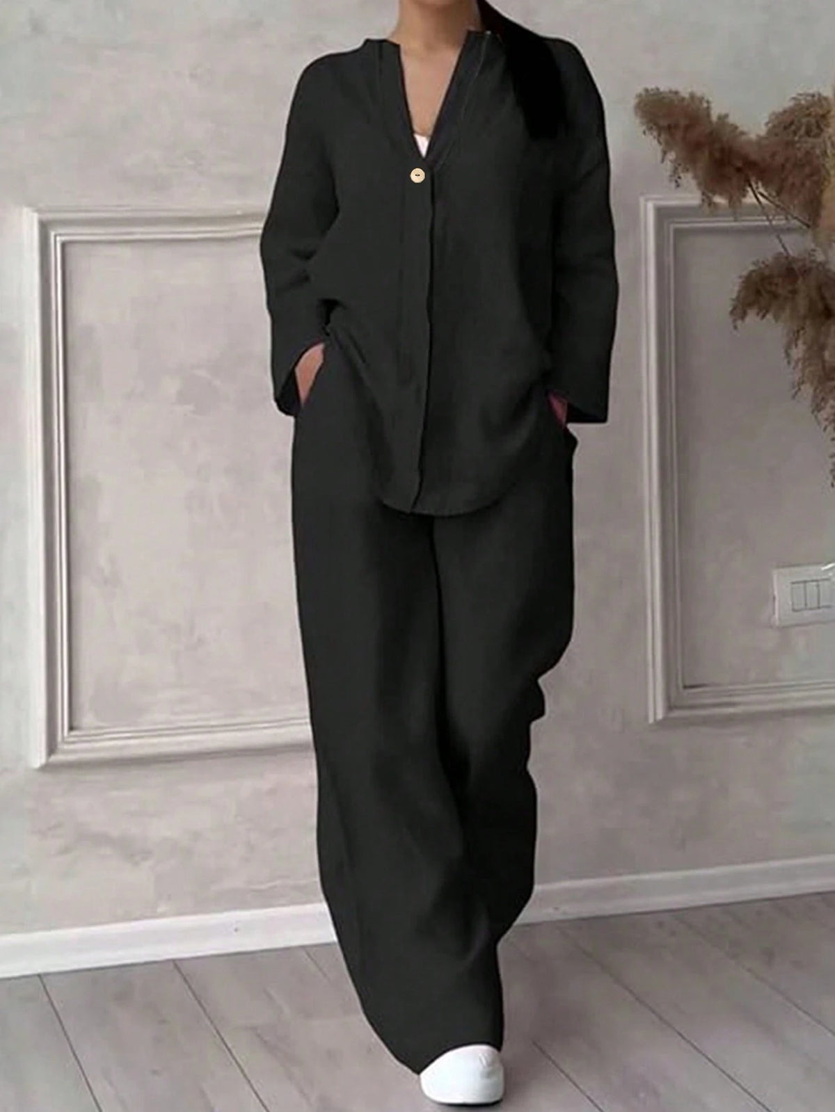 Regular Women's Long Sleeve Loose Black Minimalistic 2-Piece Set