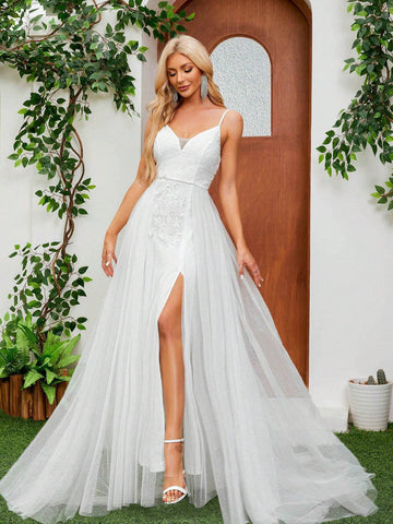 Romantic Lace V-Neck Flower Pattern Sheer Gauze Long Wedding Dress With Gold Foil Polka Dots