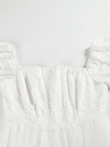 Romantic Wedding Dress With Lace, Square Neckline, Fitted Waist, Long Hem And Sheer Overskirt