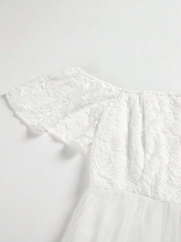 Romantic Wedding Dress With Lace, Square Neckline, Fitted Waist, Long Hem And Sheer Overskirt