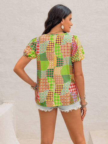 Rusttydustty Women's Colorful Random Printed Short Sleeve Simple Daily Shirt