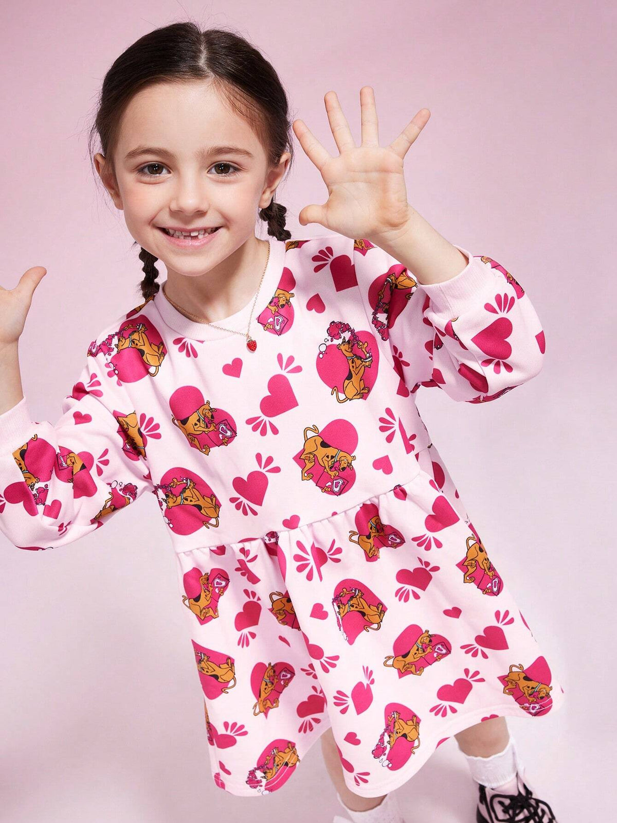 Young Girl Blushing Pink Heart Cartoon Dog Print Oversized Knit Crew Neck Sweatshirt Dress, Autumn/Winter