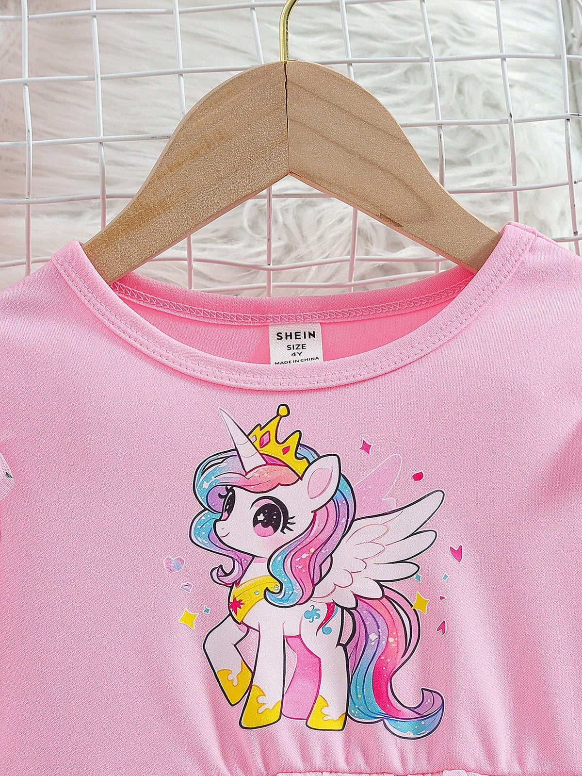 1pc Santa Dress For Girls, Elegant Red Knitted Fabric Christmas Reindeer & Bow Print, Mesh Patchwork Cap Sleeve Top And Dress