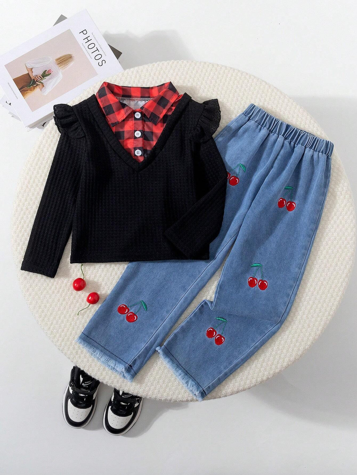 2pcs/Set Young Girl Retro Style 2 In 1 T-Shirt With Embroidered Cherry And Denim Pants