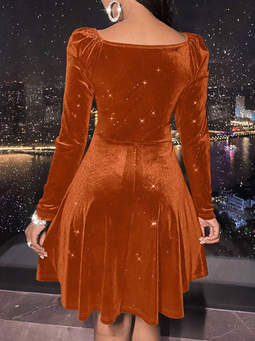 Women's Solid V-Neck Long Sleeve Pleated Minimalist Short Casual Dress