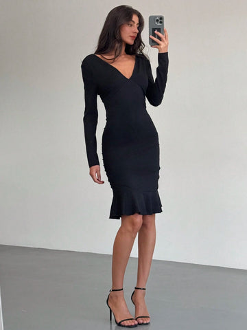 Aloruh Women's Valentine's Day Deep V Neck Long Sleeve Bodycon Ruffle Hem Mini Dress,