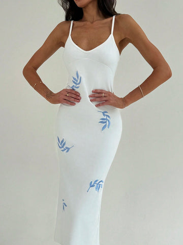 Romantic Date Women V-Neck Sleeveless Embroidered Bodycon Dress With Long Hem