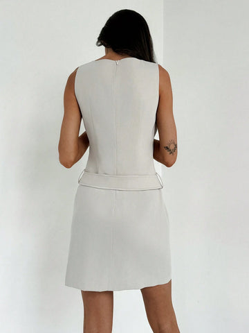 Simple & Elegant Tight-Fitting Sleeveless Mini Dress In Apricot Color For Women's Work Attire