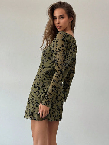 Women's Flocked Flared Sleeve Mini Casual Dress, Elegant Design