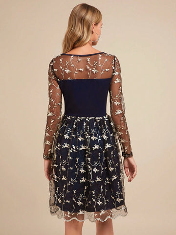 Women Elegant Embroidery Patchwork Sheer Long Sleeve Sweetheart Collar A-Line Midi Knit