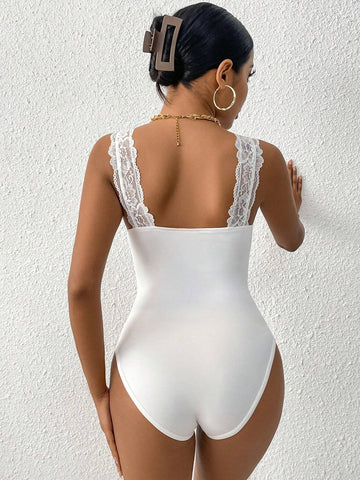 High Elasticity Knitted Lace Splicing Deep V-Neck Bodysuit