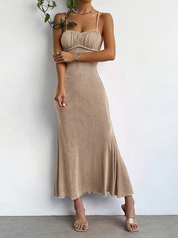 Solid Color Pleated Fish Tail Hem Cami Dress