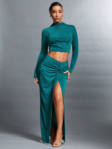 Women'S New Year'S Eve Outfit For Christmas - Green Velvet Twist Front High Slit Two-Piece Set