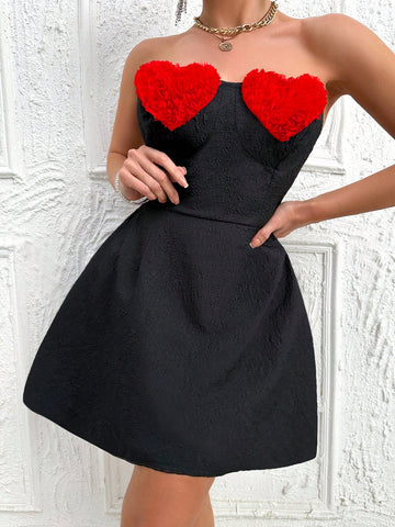 BAE Women's Strapless Dress With 3d Floral Detail And Heart-Shaped Neckline