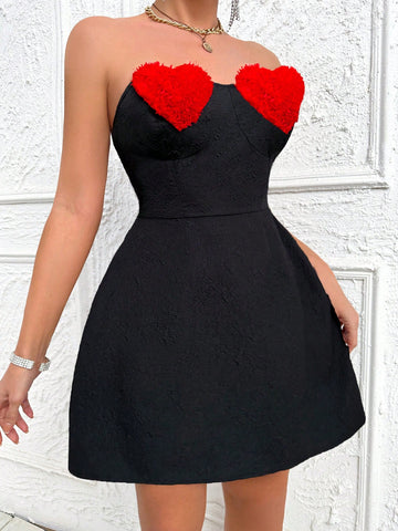 BAE Women's Strapless Dress With 3d Floral Detail And Heart-Shaped Neckline