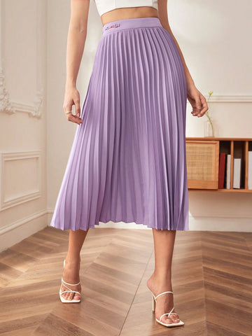 BIZwear Chain Detail Pleated Skirt