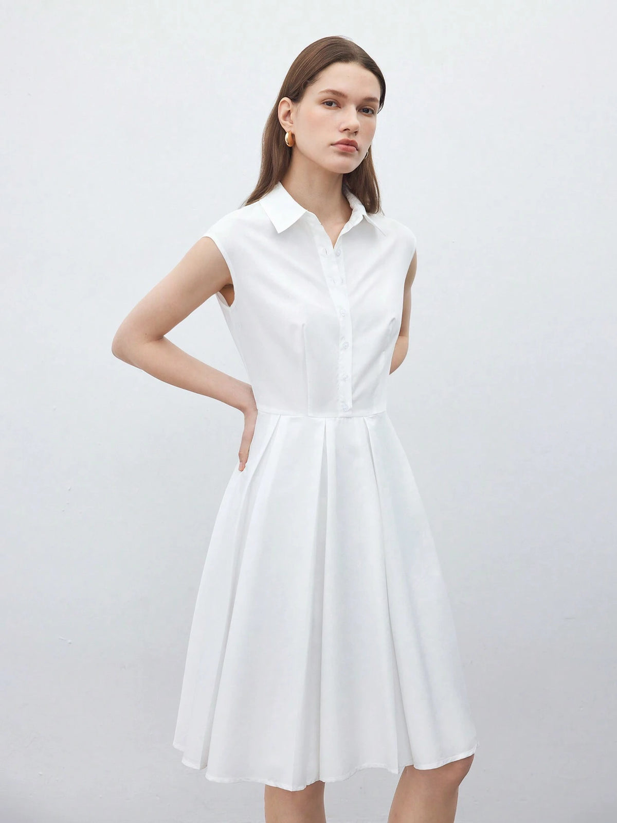 Ladies" Fashionable White Sleeveless Shirt Pleated Dress