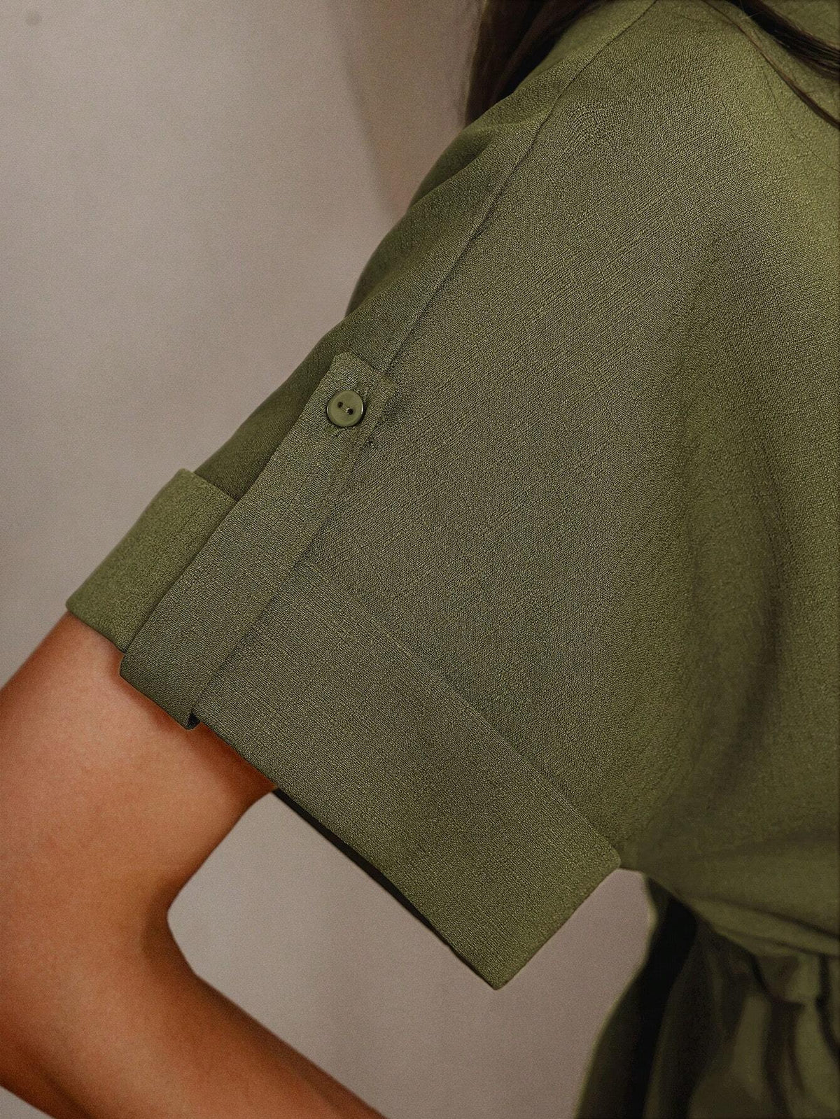 BIZwear Vintage Drawstring Cinched Waist Shirt For Commuting And Stylish Look