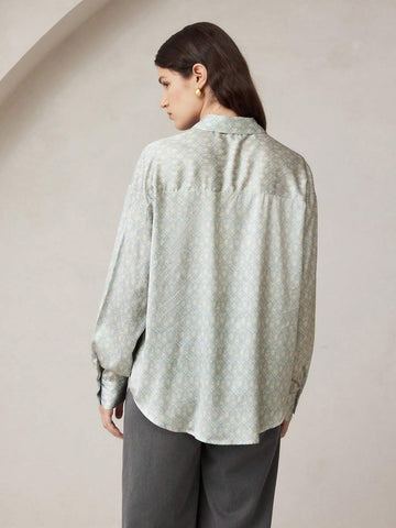 BIZwear Women's Button-Down Long Sleeve Fashionable, Mature Elegant Blouse