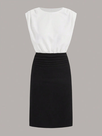 BIZwear Women's Color Block Bodycon Dress With Padded Shoulder And Pleats