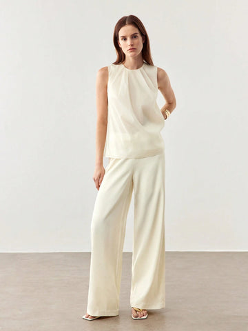 BIZwear Women's Round Neck Pleated Sleeveless Blouse