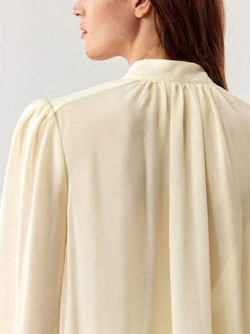 BIZwear Women's Simple Casual Faux Pearl Long Sleeve Shirt