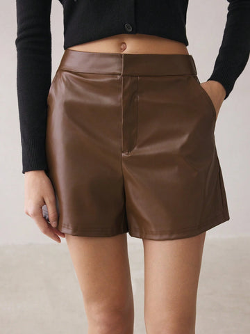 BIZwear Women's Solid Color Straight PU Leather Casual Shorts