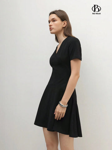 Women's Solid Color V-Neck Summer Casual Short Sleeve Dress