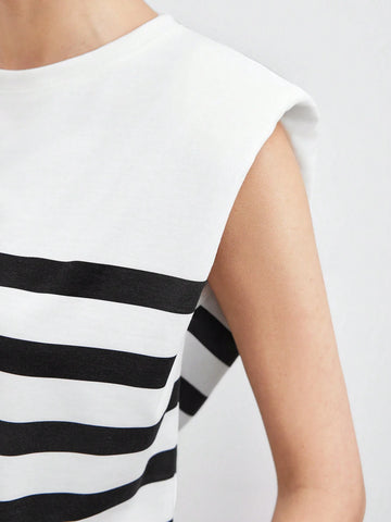 BIZwear Women's Striped Shoulder Pad Tank Top